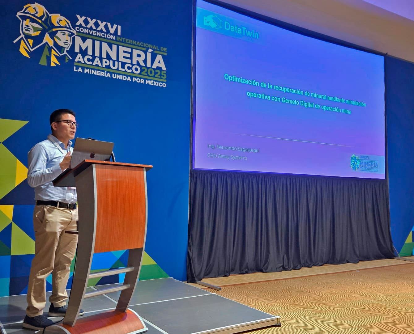 Conferencia durante Acapulco 2025