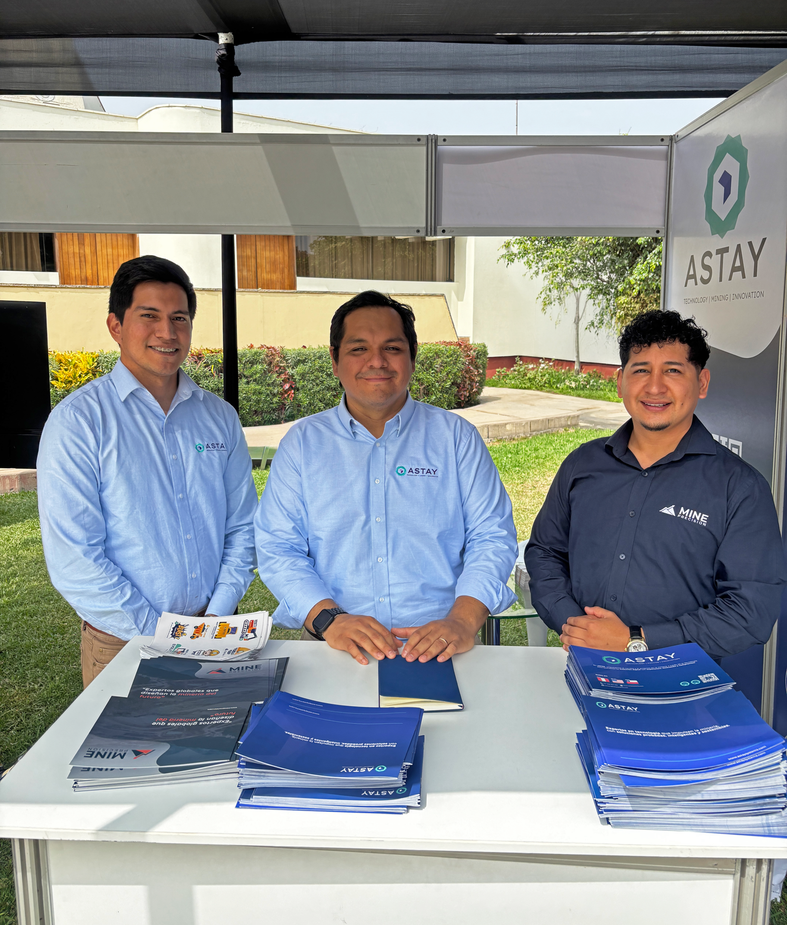 Equipo ASTAY en CODEa Mining Fest